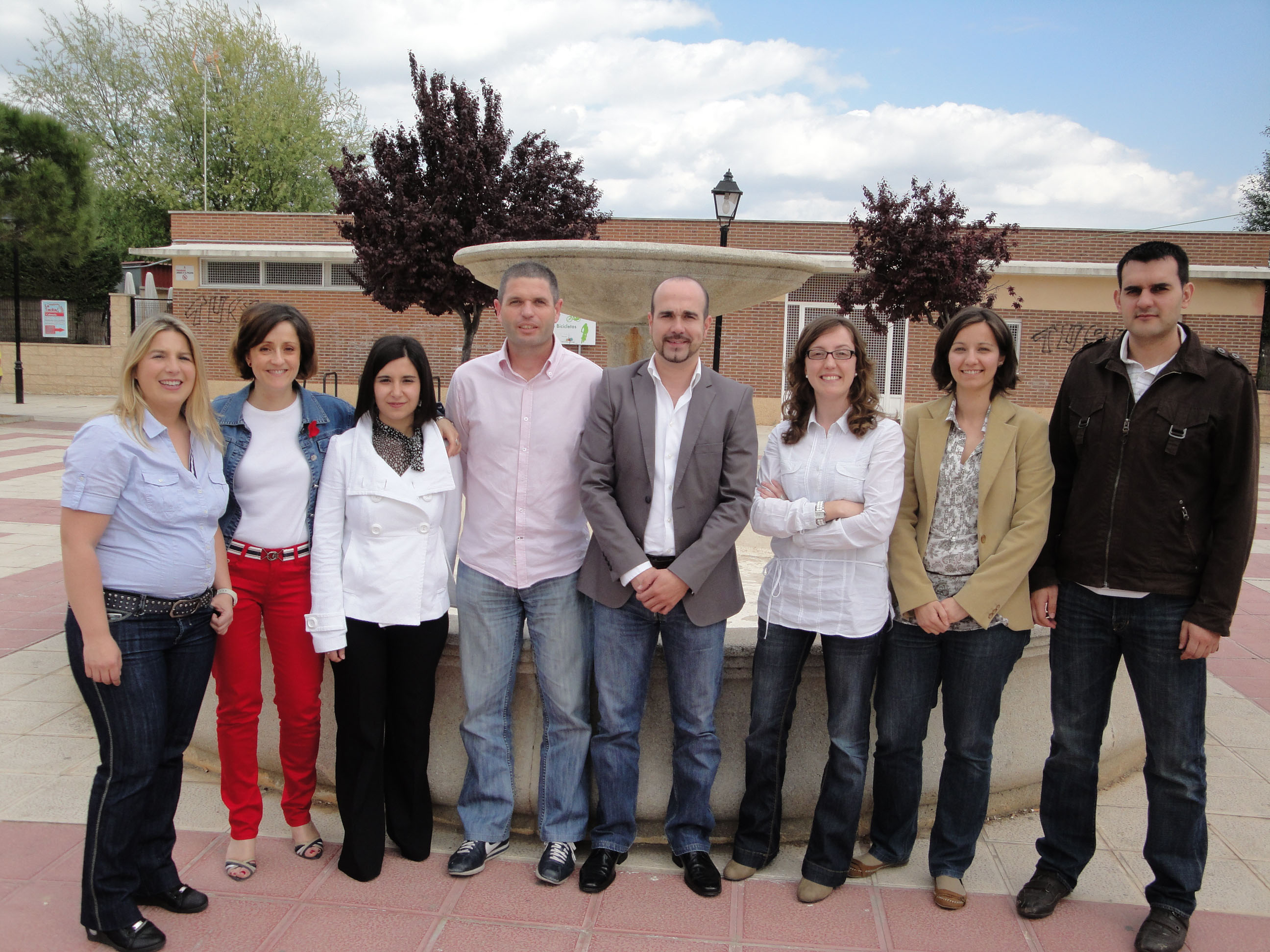 Foto de familia de la nueva junta directiva de la APG.