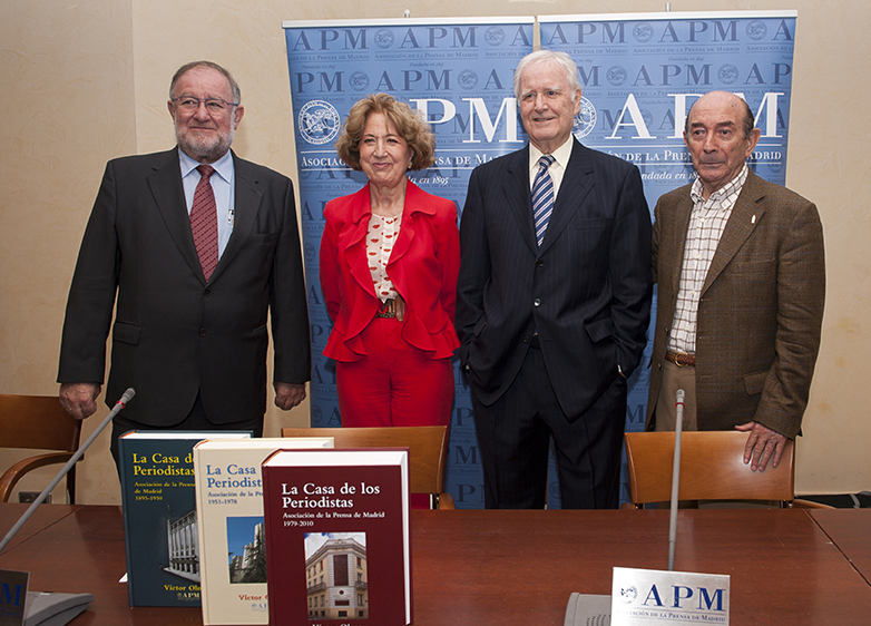 De izquierda a derecha: Fernando G. Urbaneja, Carmen Iglesias, Víctor Olmos y Bernardino M. Hernando. Foto: Pablo Vázquez/APM.