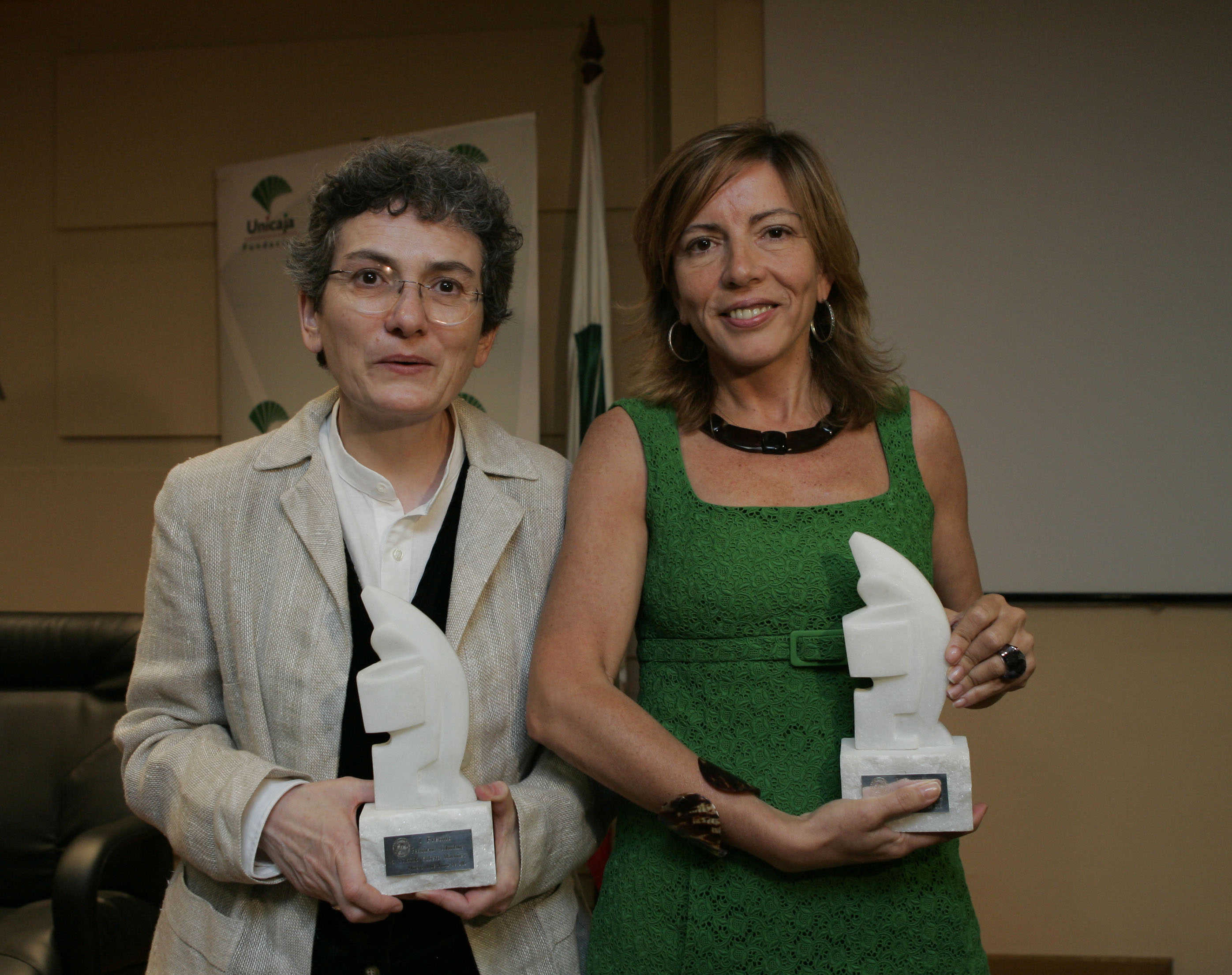 Yolanda Sobera (izq.) y Susana Jiménez. Fotos: AP-APAL.