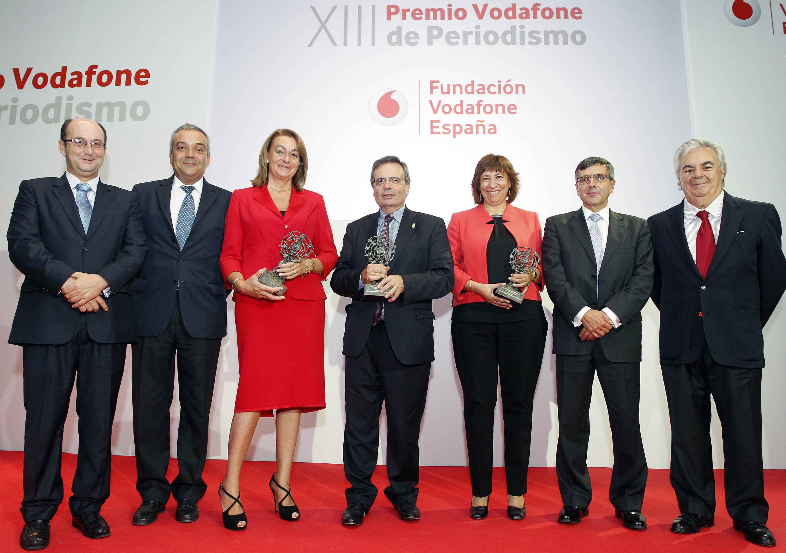 De izq. dcha., Santiago Moreno, Víctor Calvo Sotelo, Pilar Bernat, Rafael Matesanz, Marimar Jiménez, Francisco Román y José Luis Ripoll.