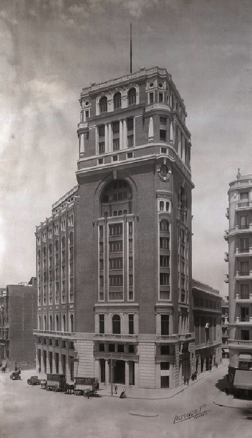 Palacio de la Prensa, sede historica de la APM en la plaza de Callao, 1930. Foto: Alfonso.