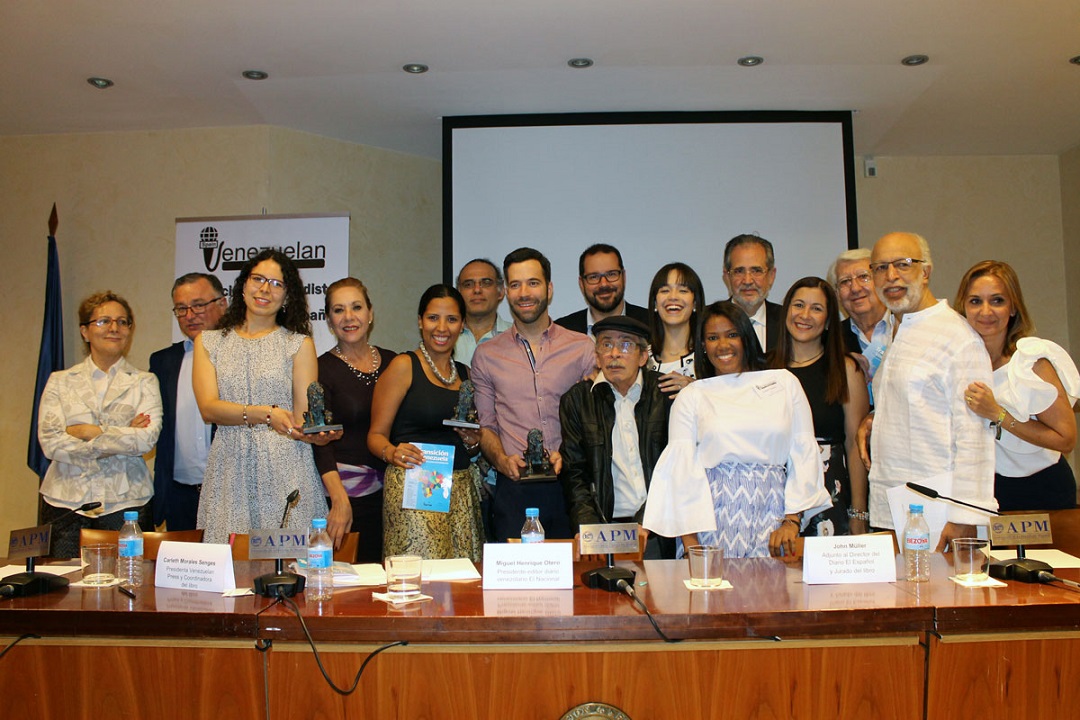 entrega-premios-concurso-miguel otero silva