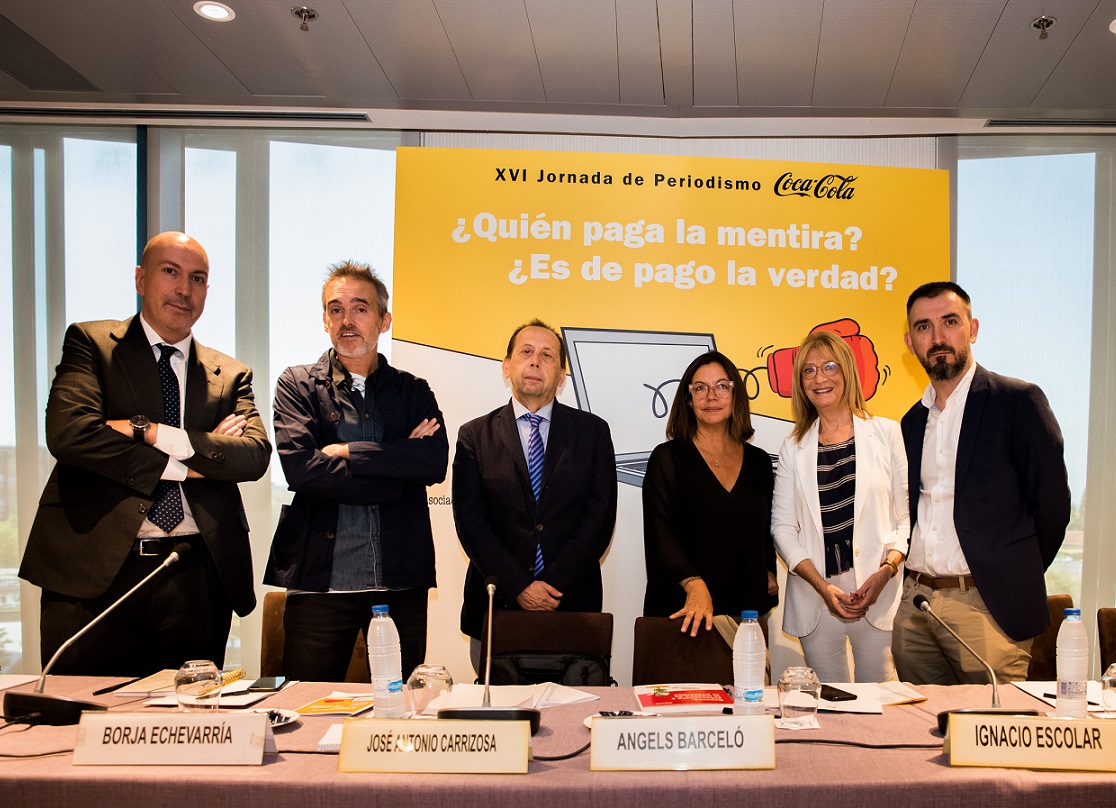 Foto-XVIJornadaPeriodismo-Coca.cola
