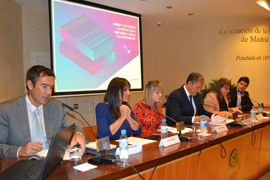 Primera mesa jornada eclosión de las noticias falsas