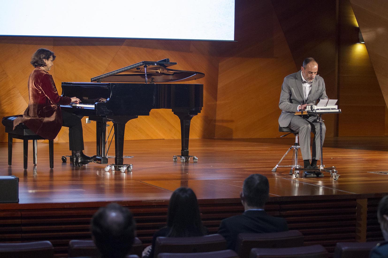Actuación de Rosa Torres-Pardo y Alfredo Anaya. Foto: Miguel Berrocal / APM