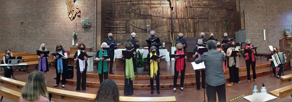El Coro de la APM ofreció un concierto en la iglesia de San Francisco Javier