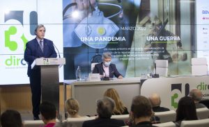 Miguel López-Quesada renueva su cargo como presidente de Dircom