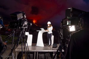 Cobertura de la TV Canaria de la erupción del volcán de La Palma. Foto: Fernando Ojeda