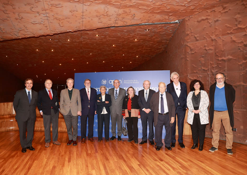 acto-maestros-del-periodistas