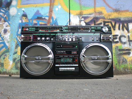 ghettoblaster-1452077__340