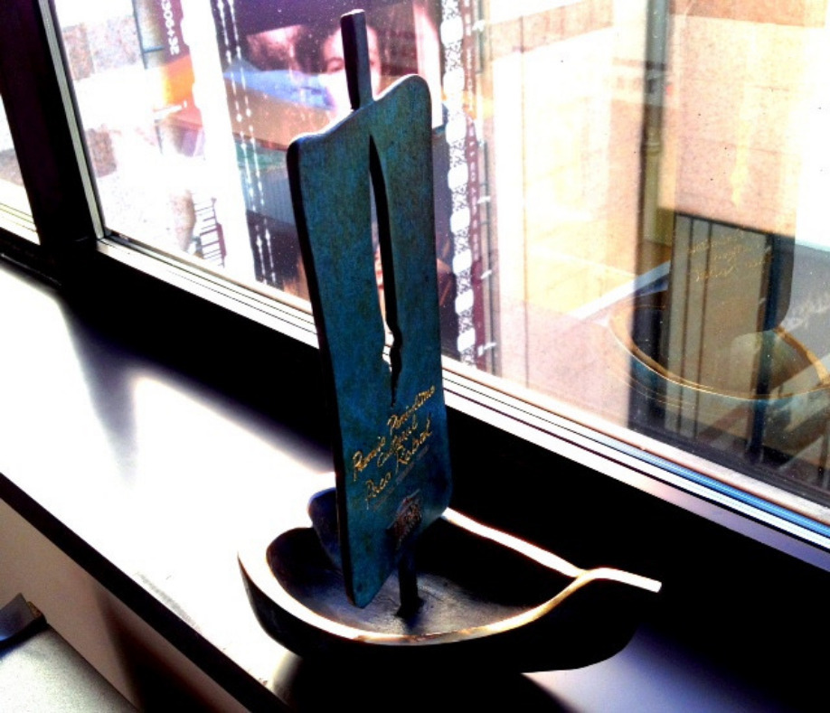 Estatuilla del premio PAco Rabal. Imagen: Fundación AISGE