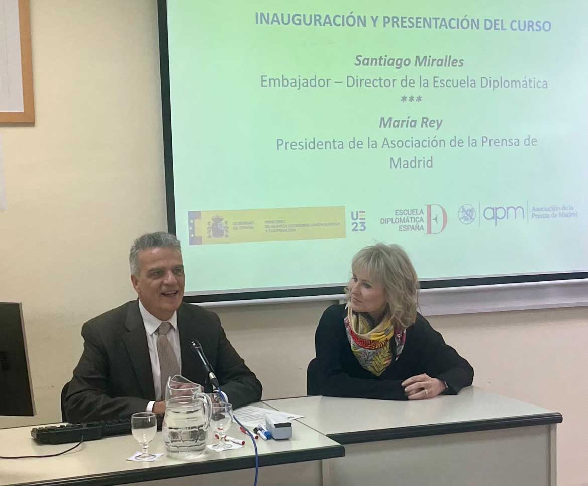 EscuelaDiplomatica_ancho