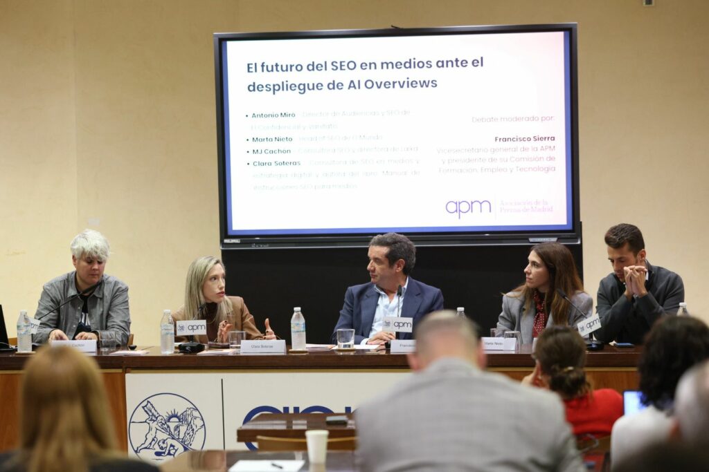 De izda. a dcha.: M. J. Cachón, Clara Soteras, Francisco Sierra, Marta Nieto y Antonio Miró. Foto: Miguel Berrocal / APM