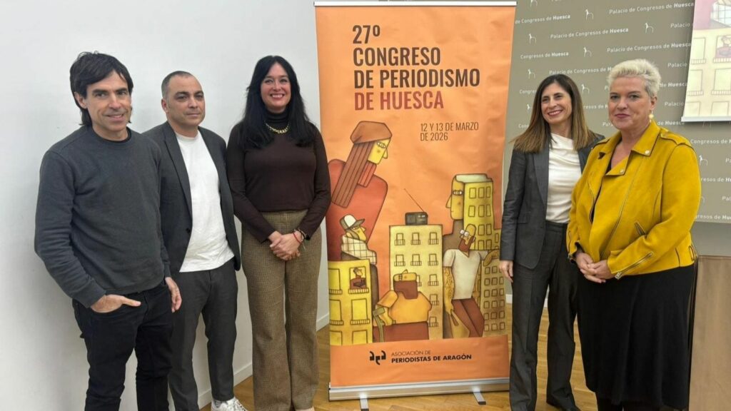 De izq. A drch.: Alberto Gamón, Carlos Sampériz, Lorena Orduna Livia Álvarez e Isabel Poncela. Foto: Asociación de Periodistas de Aragón