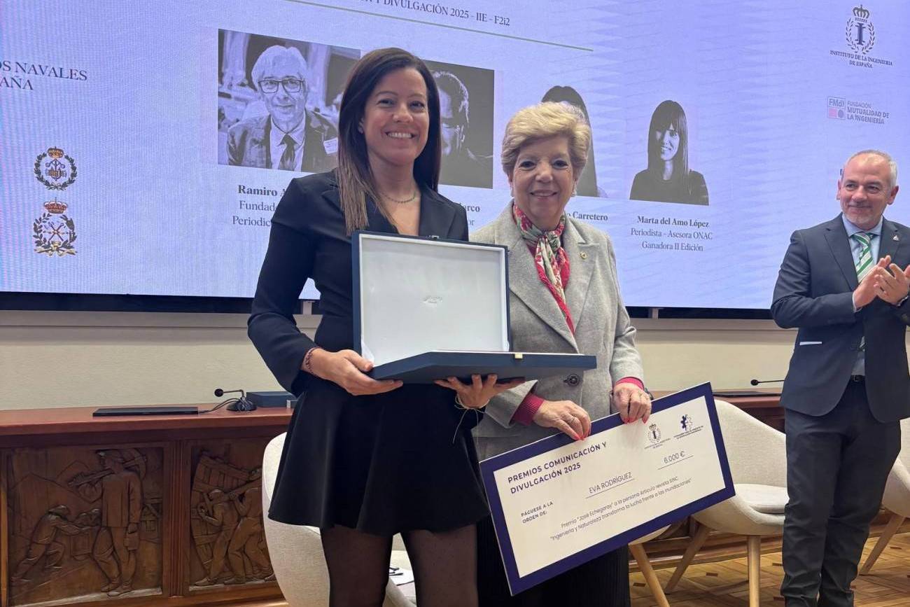 Eva Rodríguez premiada por el el Instituto de Ingeniería de España. Foto: IIE