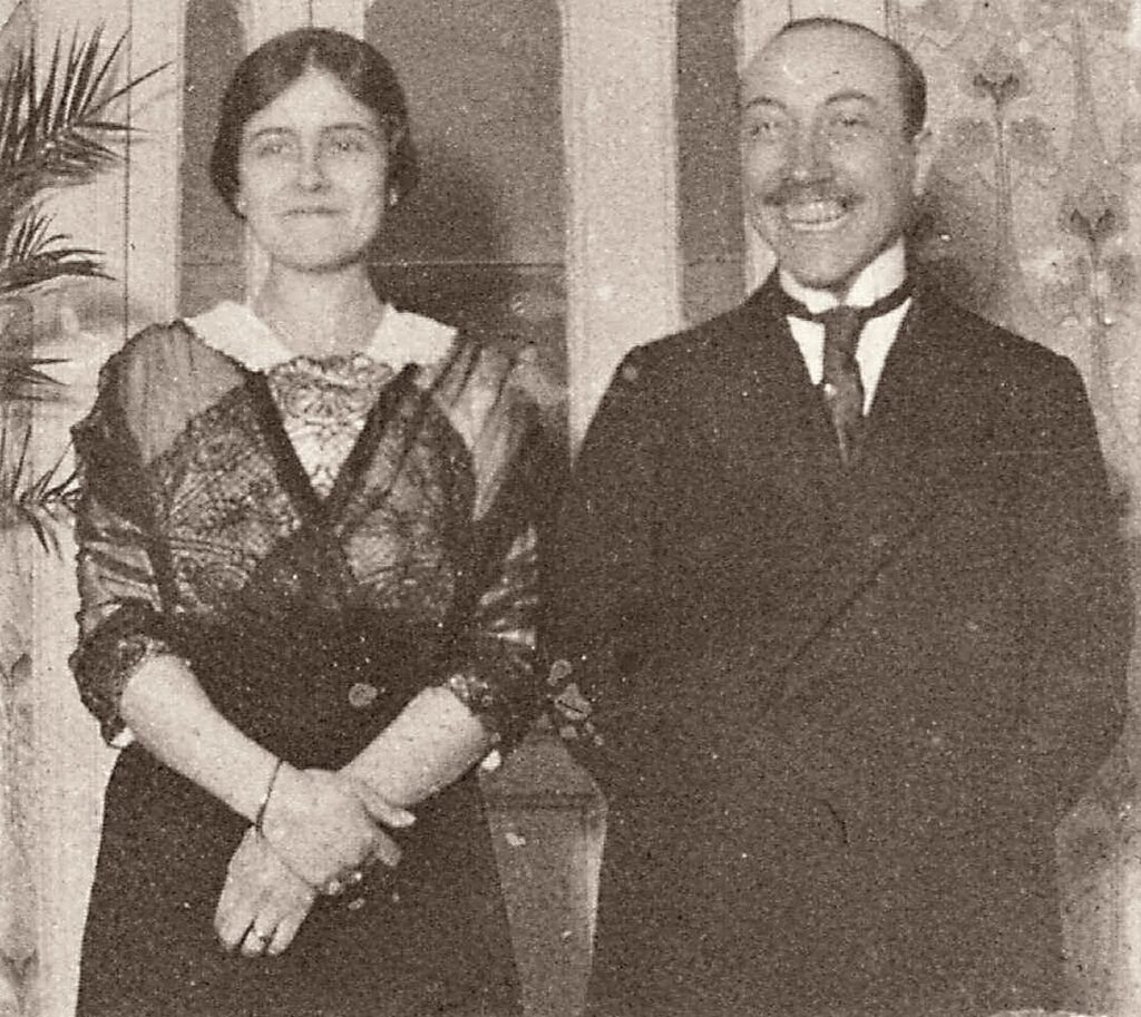 Gonzalo Aguado Rodríguez-Quintana y su esposa, Cecilia Garelly de la Cámara, con la que contrajo matrimonio en 1915. Fotografía del año 1921 (aprox.) cedida por su nieto, Ángel Mingo. Fuente: Archivo APM