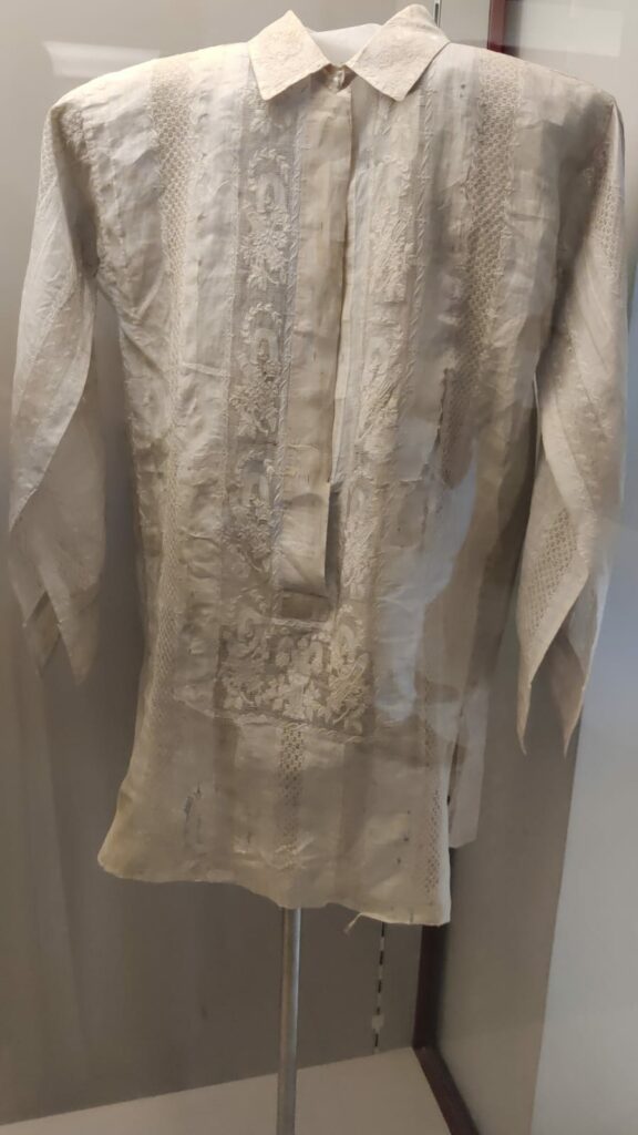 Camisa hecha con materiales procedente de la piña, reservado para los más pudientes por el elevado coste de producción. Foto: APM