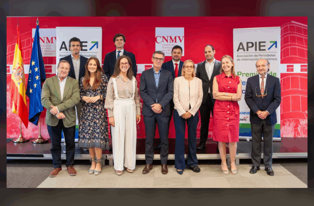Jurado de la IV edición de los Premios de Periodismo Económico de la APIE. Foto: APIE