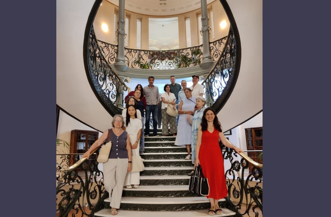 Foto de familia APM en la visita en la sede del SGAE