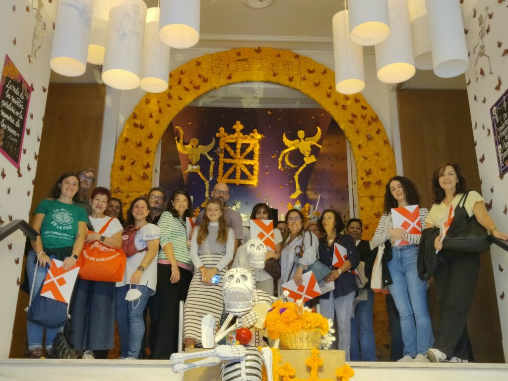 Foto de familia APM en Casa de México. Foto: APM