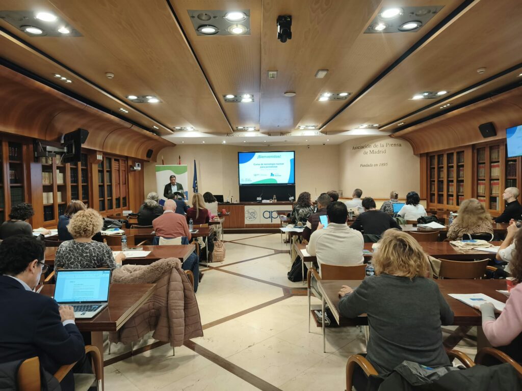 Momento de la inauguración del curso 'Tecnología nuclear para periodistas. Foto APM